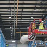 LED High Bay Svart 200W installerad i industrilokal