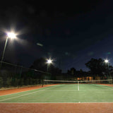LED Strålkastare 200W installerad på tennisbana